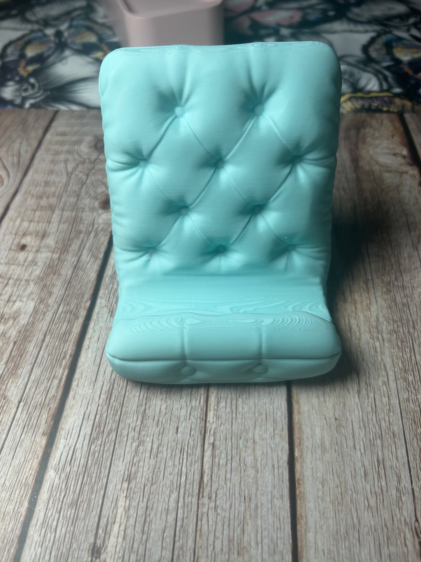 Mini Luxury Phone Chair Stand – Cute 3D Printed Desk Phone Holder